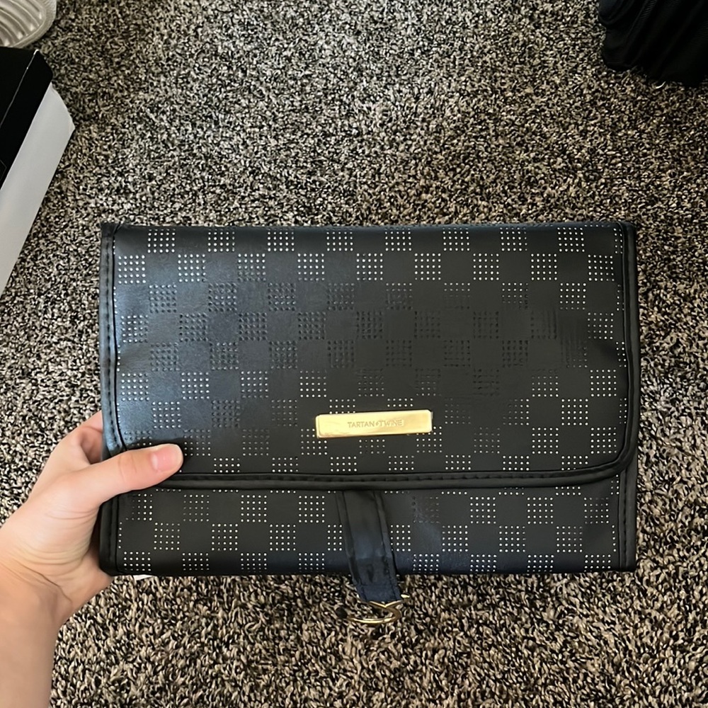 Tartan & Twine Beauty Organization